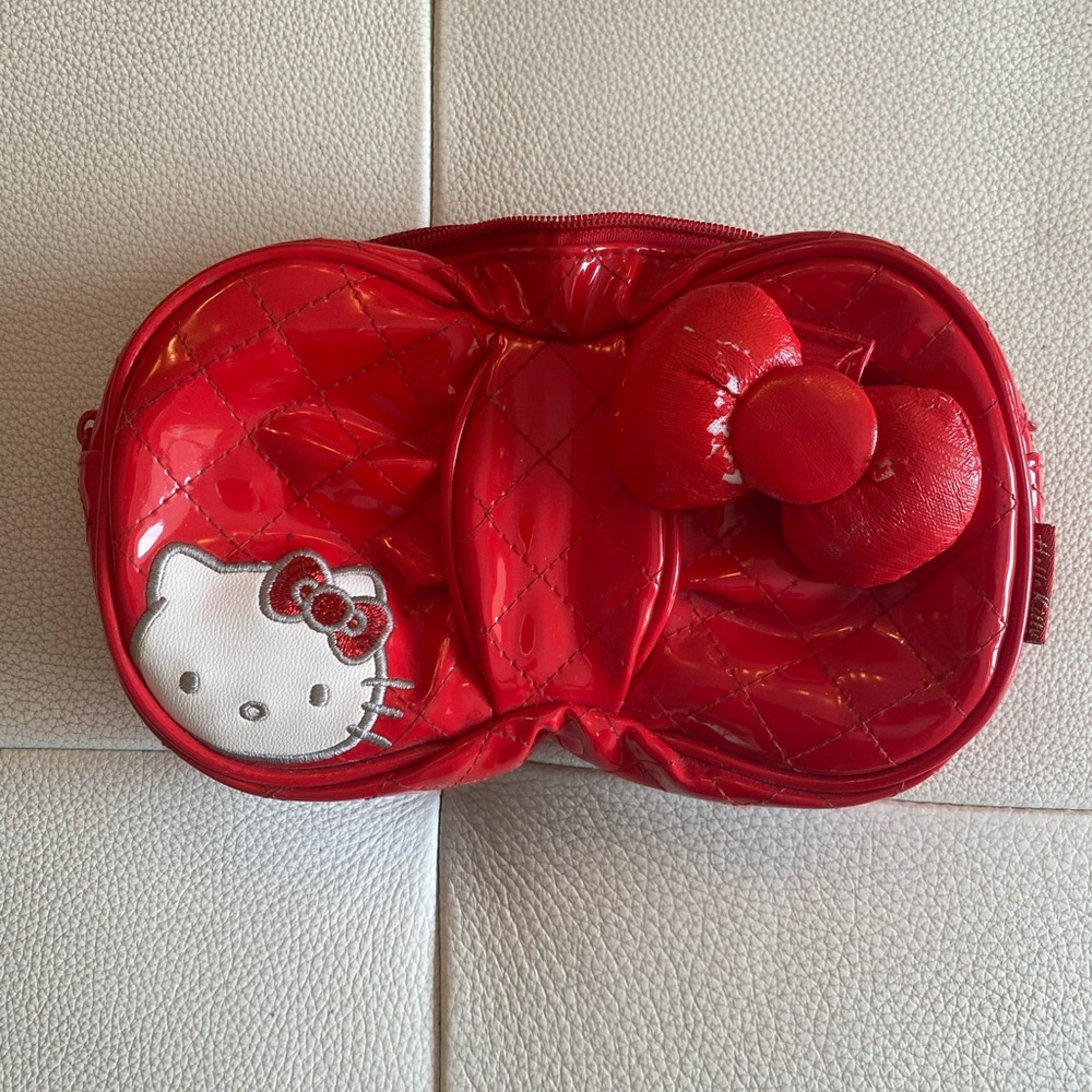 Vintage Hello Kitty clutch/accessory bag